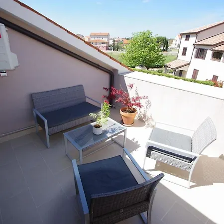 In Fazana Mit Schoenem Balkon Apartment *